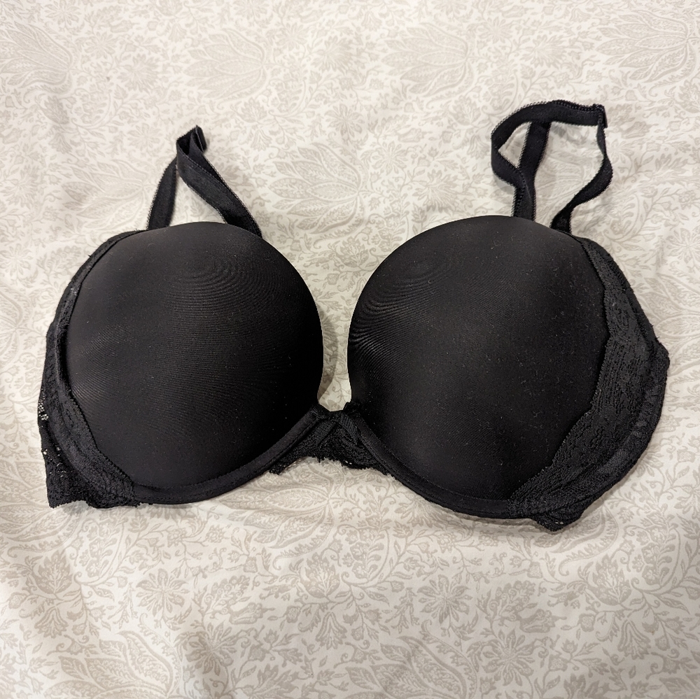 Victoria secret lace sided push up bra